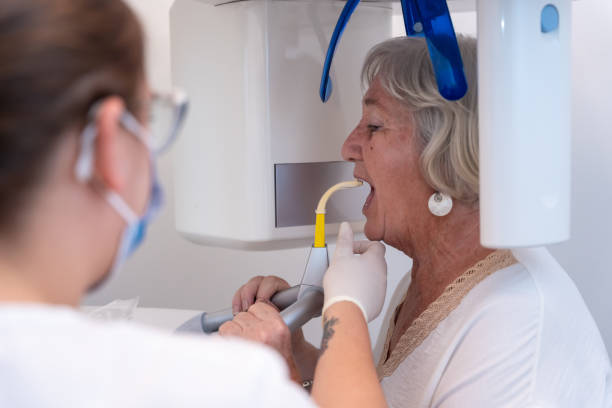 Best Emergency Dental Services for Seniors in Cortland, OH